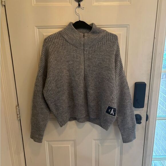 Calvin Klein Jeans Gray Oversized Sweater - Picture 2 of 4